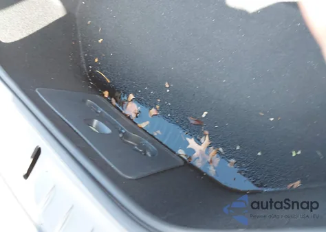 2021 Tesla Model S Long Range Dual Motor All-Wheel Drive z USA, uszkodzony, nr VIN 5YJSA1E5XMF440010